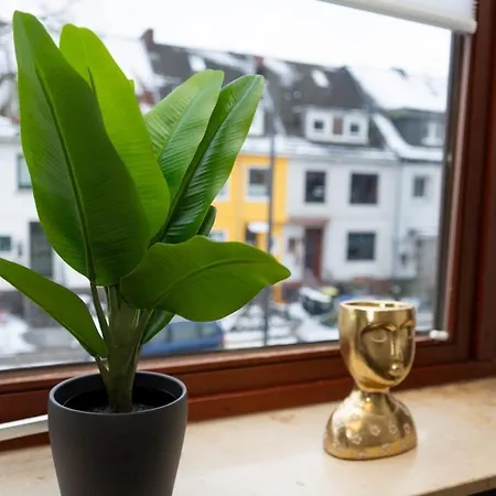 - Box Spring Bed - 5 Sleeping Places - 3 Tvs - Kitchen -wifi Bremen