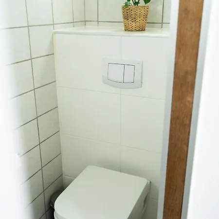 - Box Spring Bed - 5 Sleeping Places - 3 Tvs - Kitchen -wifi