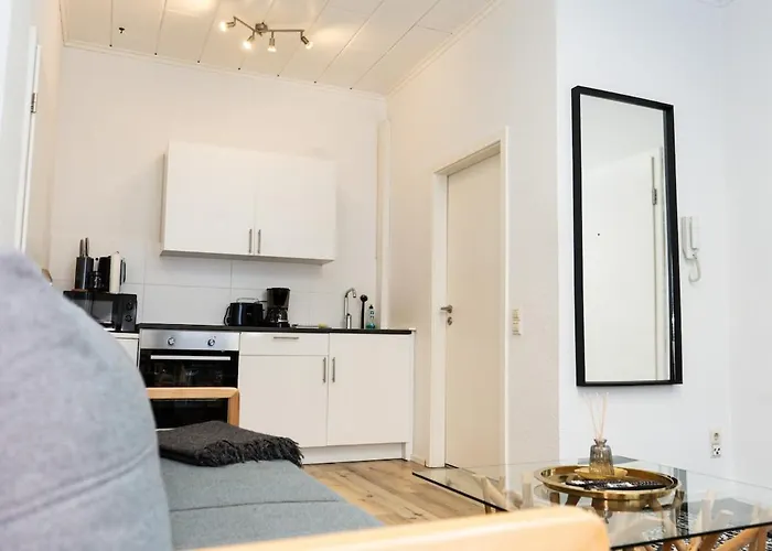 - Box Spring Bed - 5 Sleeping Places - 3 Tvs - Kitchen -wifi Apartamento Bremen