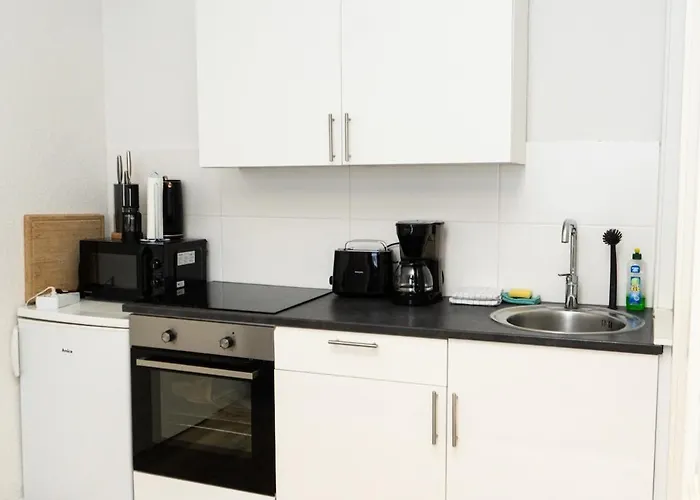 Apartamento - Box Spring Bed - 5 Sleeping Places - 3 Tvs - Kitchen -wifi Bremen