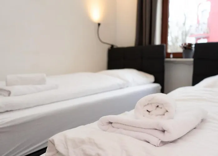 - Box Spring Bed - 5 Sleeping Places - 3 Tvs - Kitchen -wifi Brême