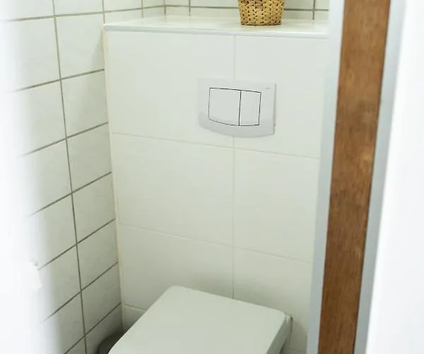 - Box Spring Bed - 5 Sleeping Places - 3 Tvs - Kitchen -wifi